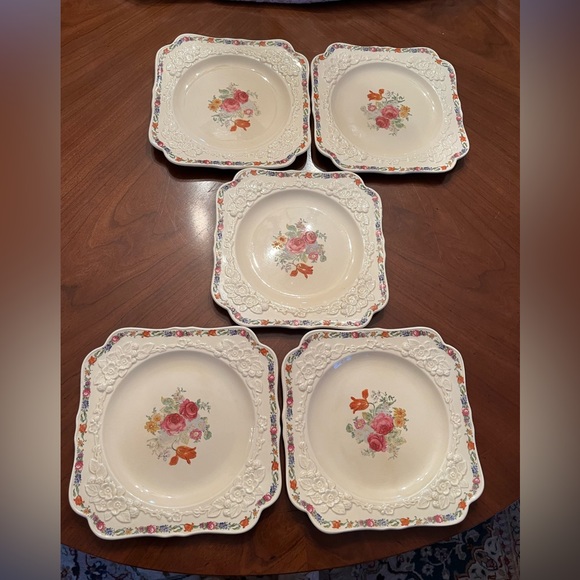 +5 Crown Ducal Gainsborough, England Floral Ctr & Band 1920s square lunch plates - Picture 7 of 8